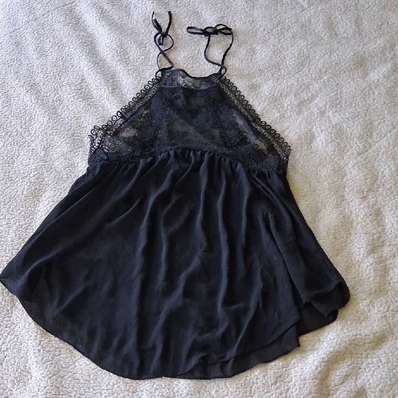 Victoria's Secret Black Lace Lingere - Picture 4 of 4